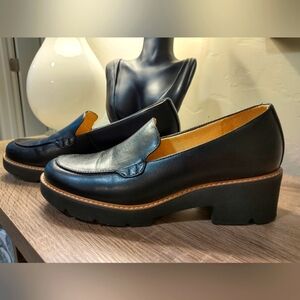 Naturalizer Women Cabaret Loafer, Size 9.00.